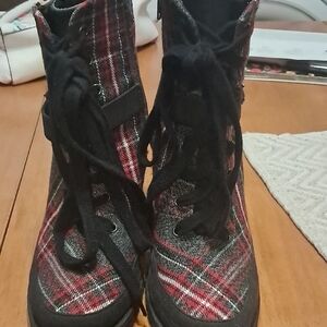 JustFab Plaid Lace Up Boots in Red and Black